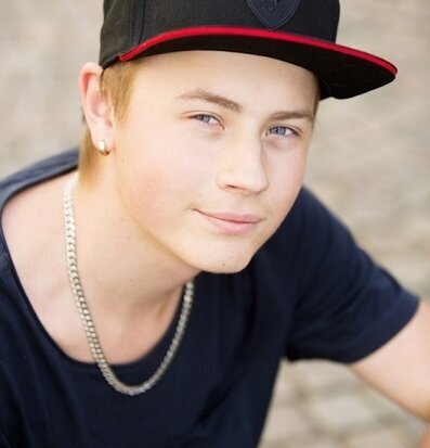 Bildbeskrivning och produktinformation tillgänglig