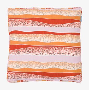 Bild av färgglad dyna med vågiga ränder och textur