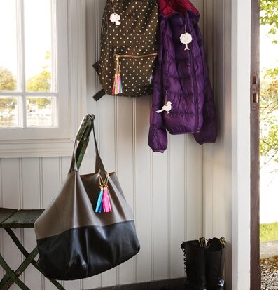 Bild av smakfullt inredd entré med stil och funktion