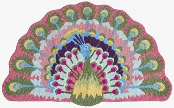 Bild av färgglad matta med påfågelsmotiv i rosa och grönt