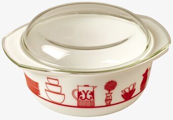 Bild av rund ugnsform med glaslock och röd grafik