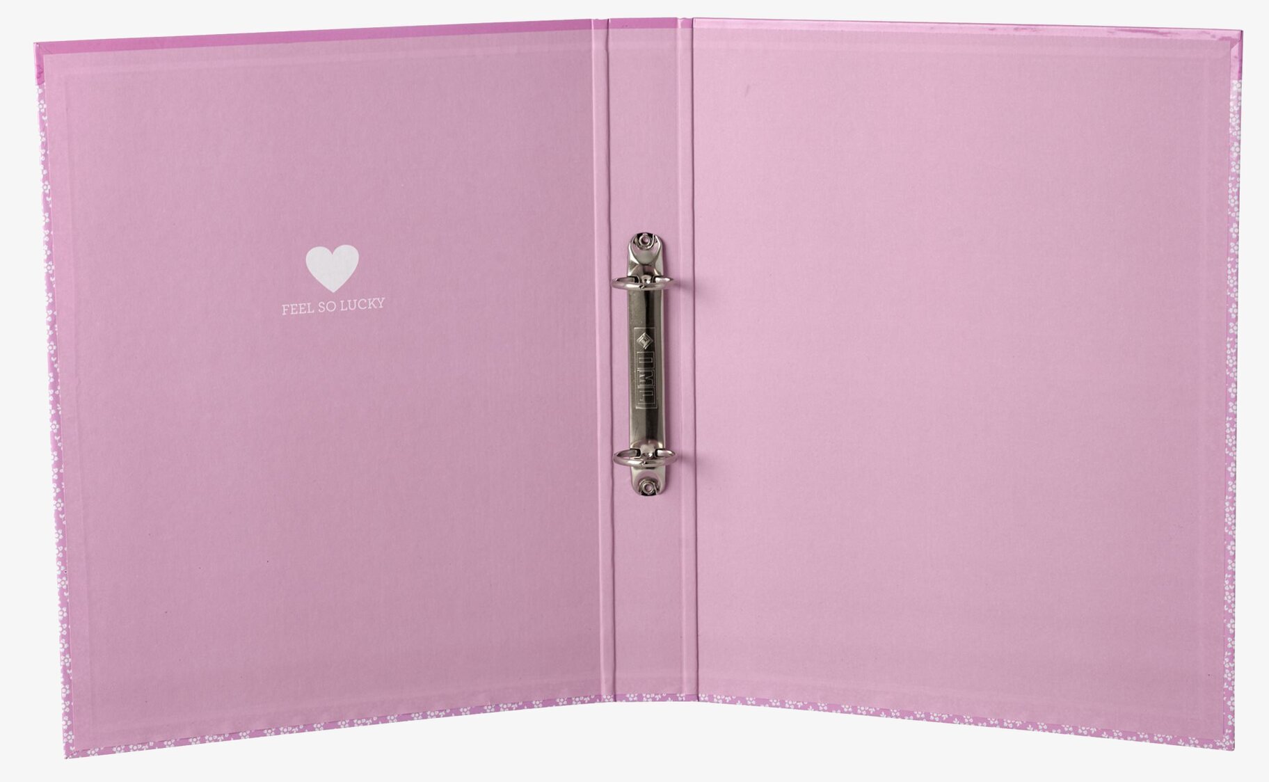 Bild på rosa A4-pärm med hjärta och blommigt mönster