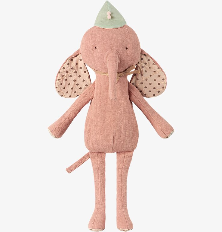 Bild av rosa elefant med prickiga öron och grön hatt