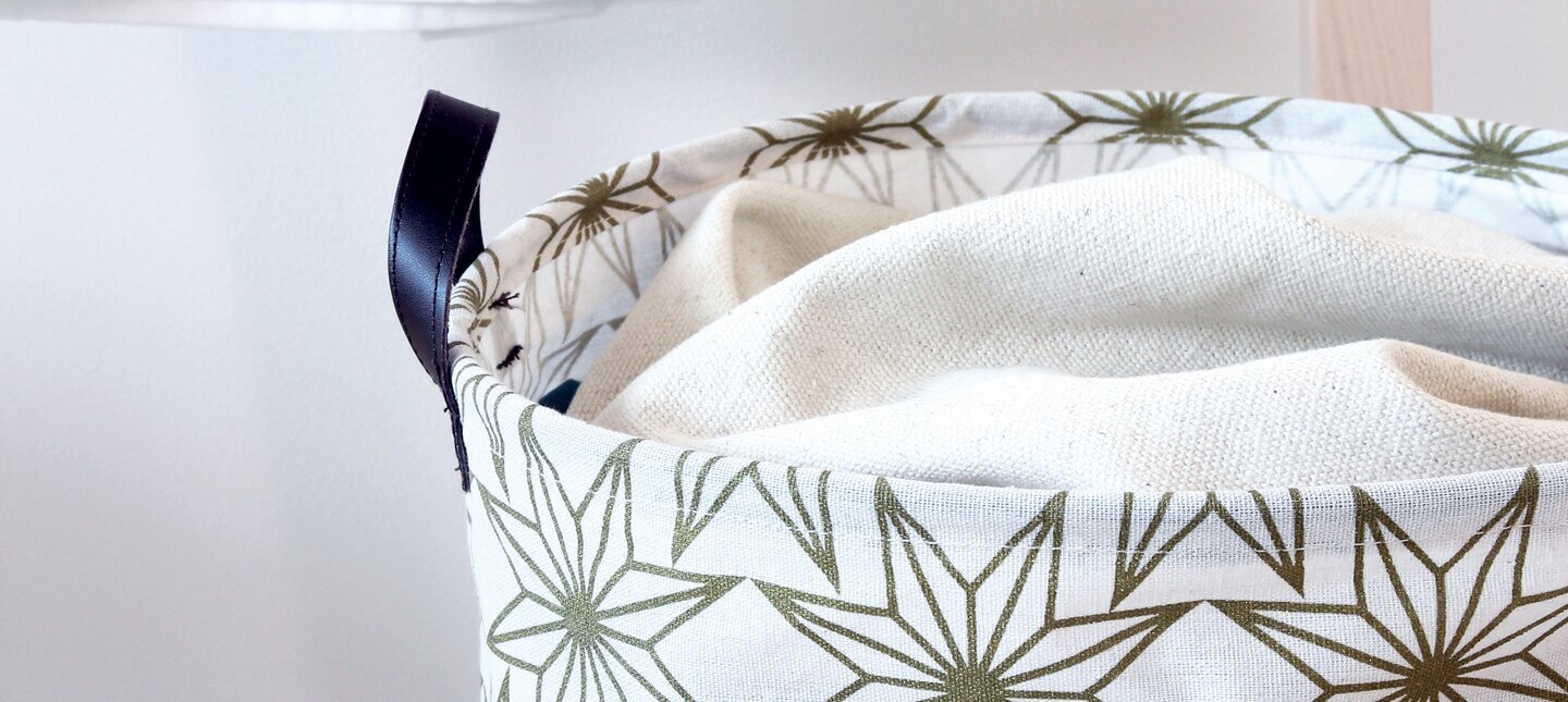 Förvaringskorg Stjärnor Liten Förvaring - Disk/tvätt Pluto Produkter Förvaringslådor och korgar Boxar Förvaringsboxar Porslinsboxar Trälådor Smyckesboxar