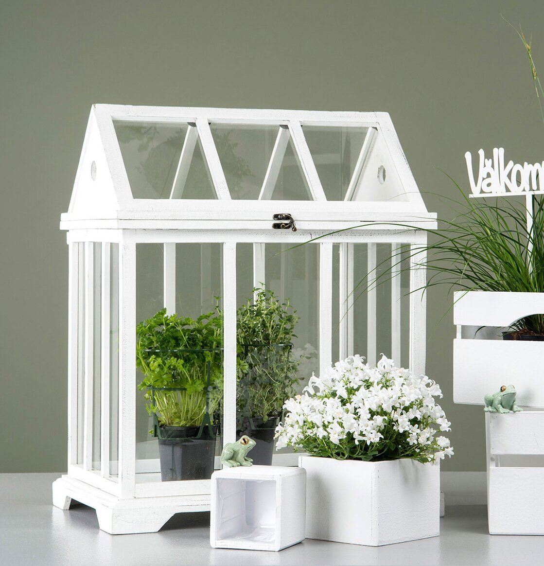 Växthus/Drivhus Vit från A Lot Decoration med örter inuti
