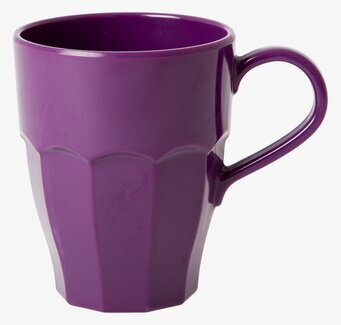 Bild av lila mugg med elegant design och funktionalitet