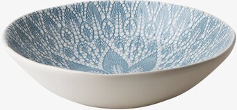 Bild av elegant salladsskål med spetsmönster i blått