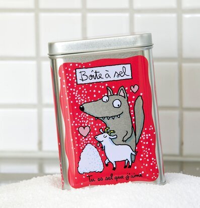 Bild på lekfull plåtburk för salt i modern köksdesign