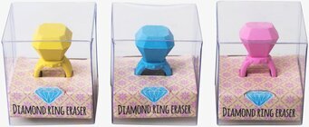 Bild av färgglada diamantringsformade suddgummin