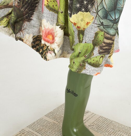 Bordslampa Agatha från Skitso med kaktusmönstrad skärm