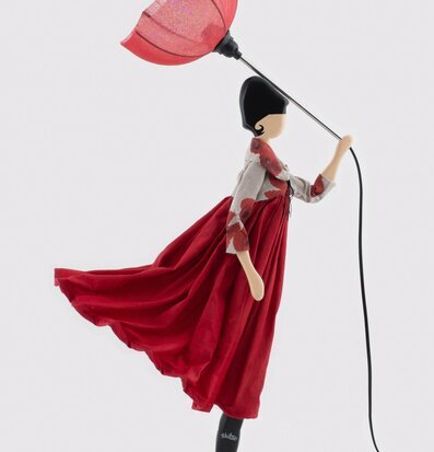 Bild av unik bordslampa med konstnärlig design