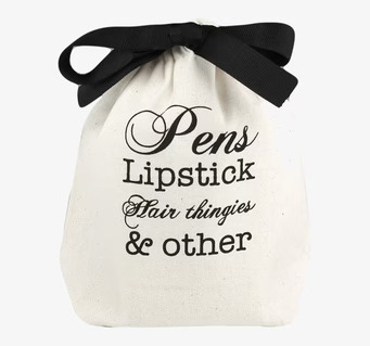 Bild av stilren förvaringspåse med text och rosett