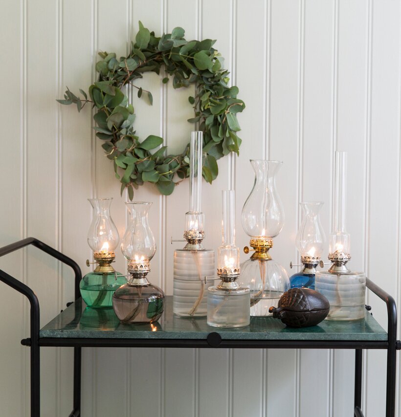 Fotogenlampa Rak Frost Hög från Strömshaga på metallvagn