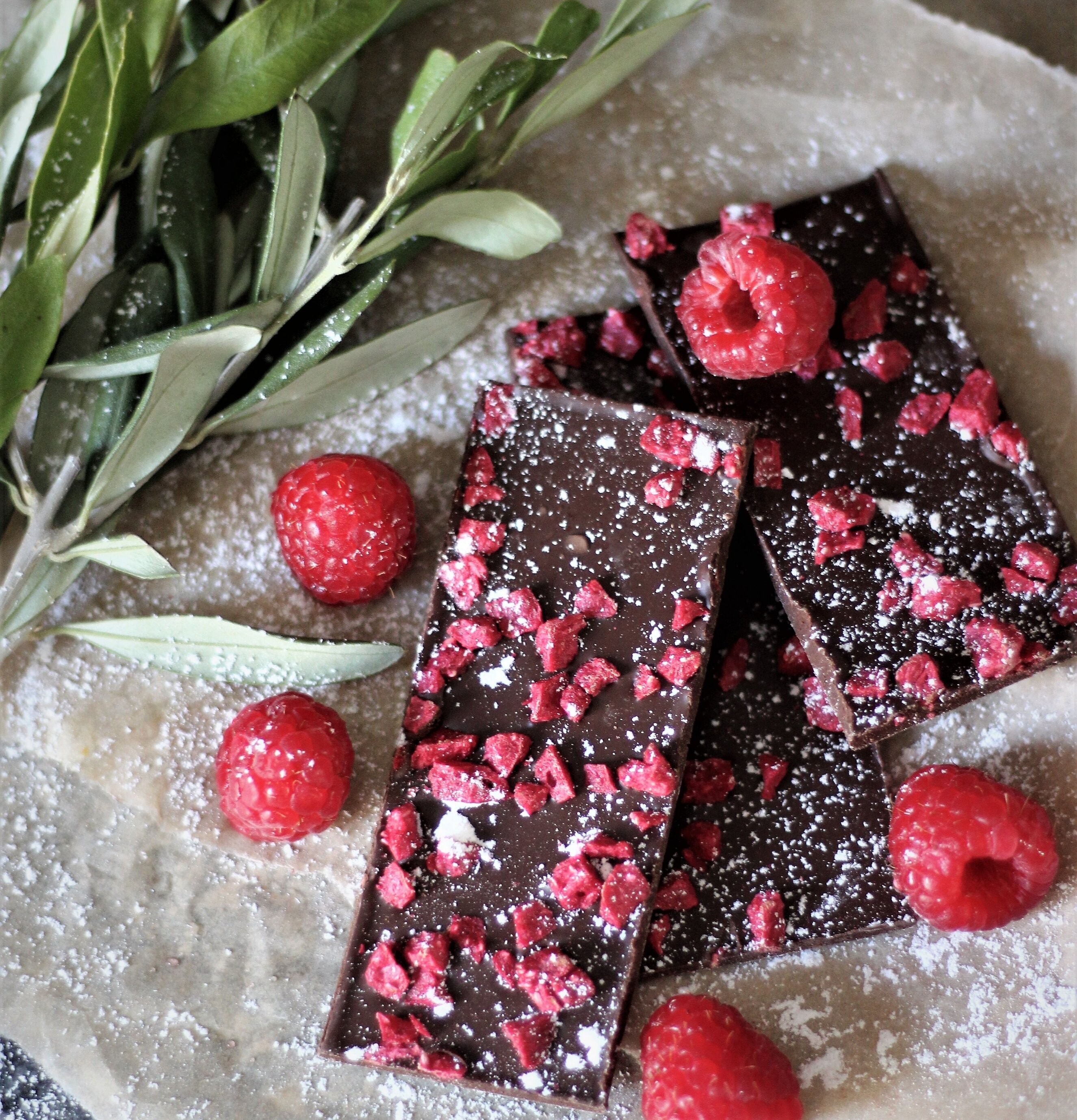 Chokladbräck Rosa Bandet från Majas Cottage med hallon