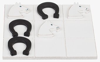 Bild av kreativt spelbräde med häst- och hästskotema