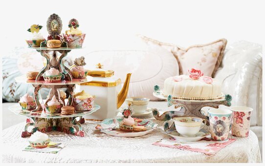 Papperstallrikar Pastries & Pearls från Talking Tables