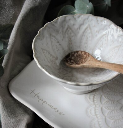 Bild av harmonisk keramik med naturinspirerad design