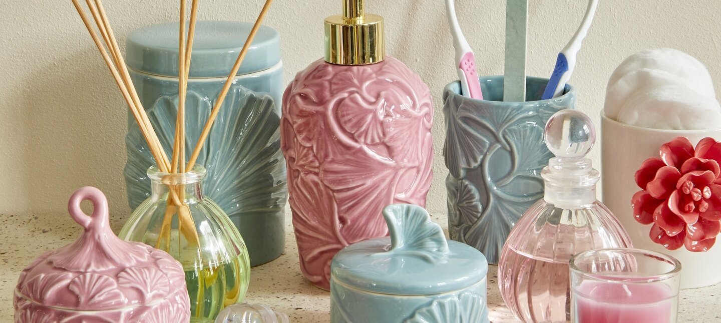 Förvaringsburk Med Lock Tvålpump Winter Sky Blue Tandborstmugg Dusty Pink Doftpinnar Floral Scent - Stay Light