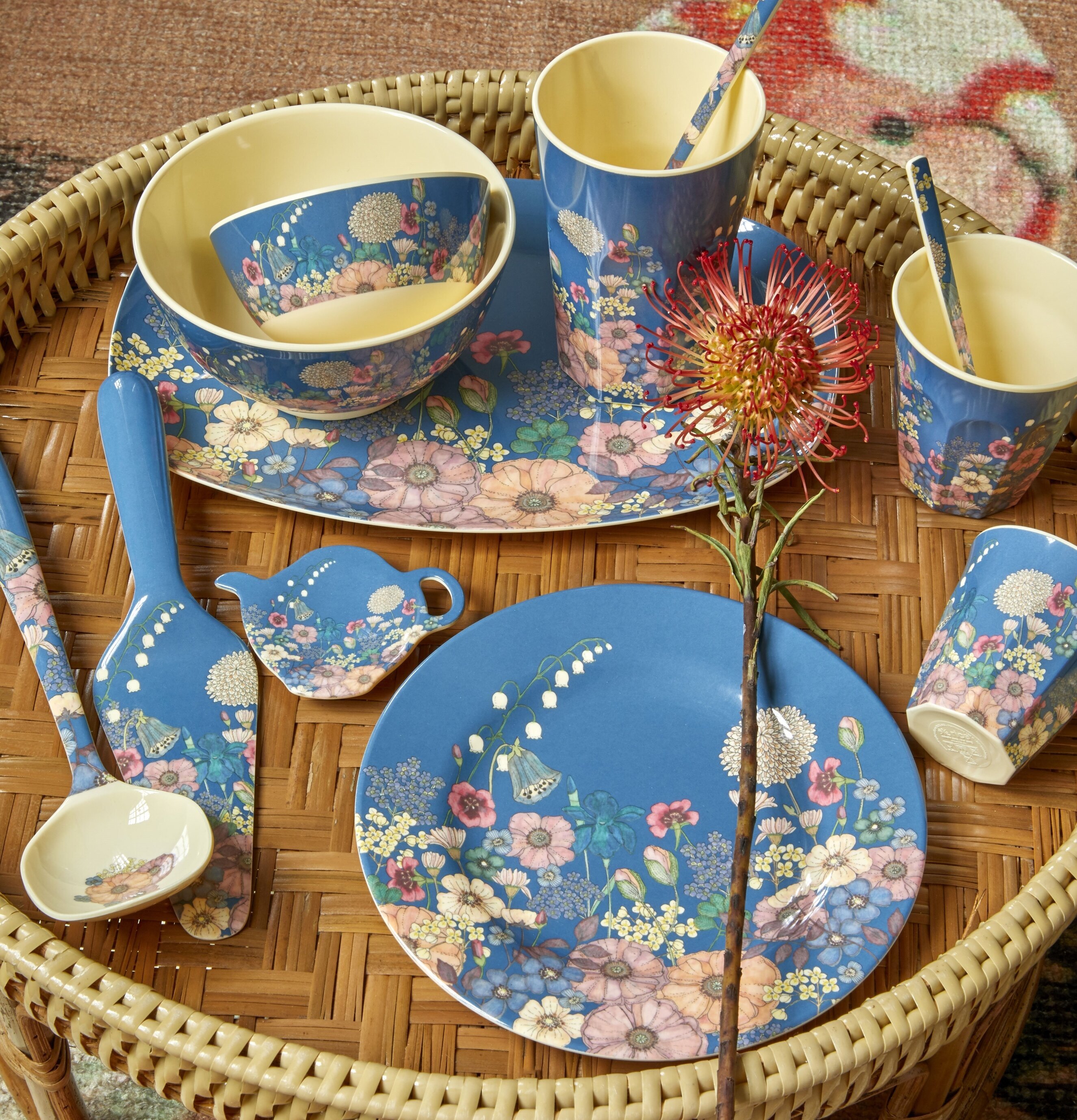 Mugg Flower Collage Print från Rice med blommig design