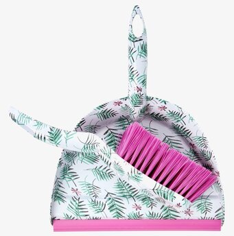 Foto av färgglatt sopset med blommönster och rosa borst