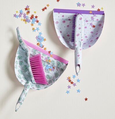 Bild av färgglada och stilfulla sopset för hemmet