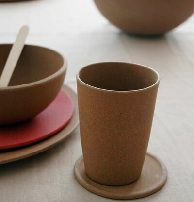 Underlägg från Zuperzozial med matchande kopp och skål