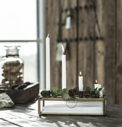 Bild av elegant adventsljusstake med skandinavisk stil