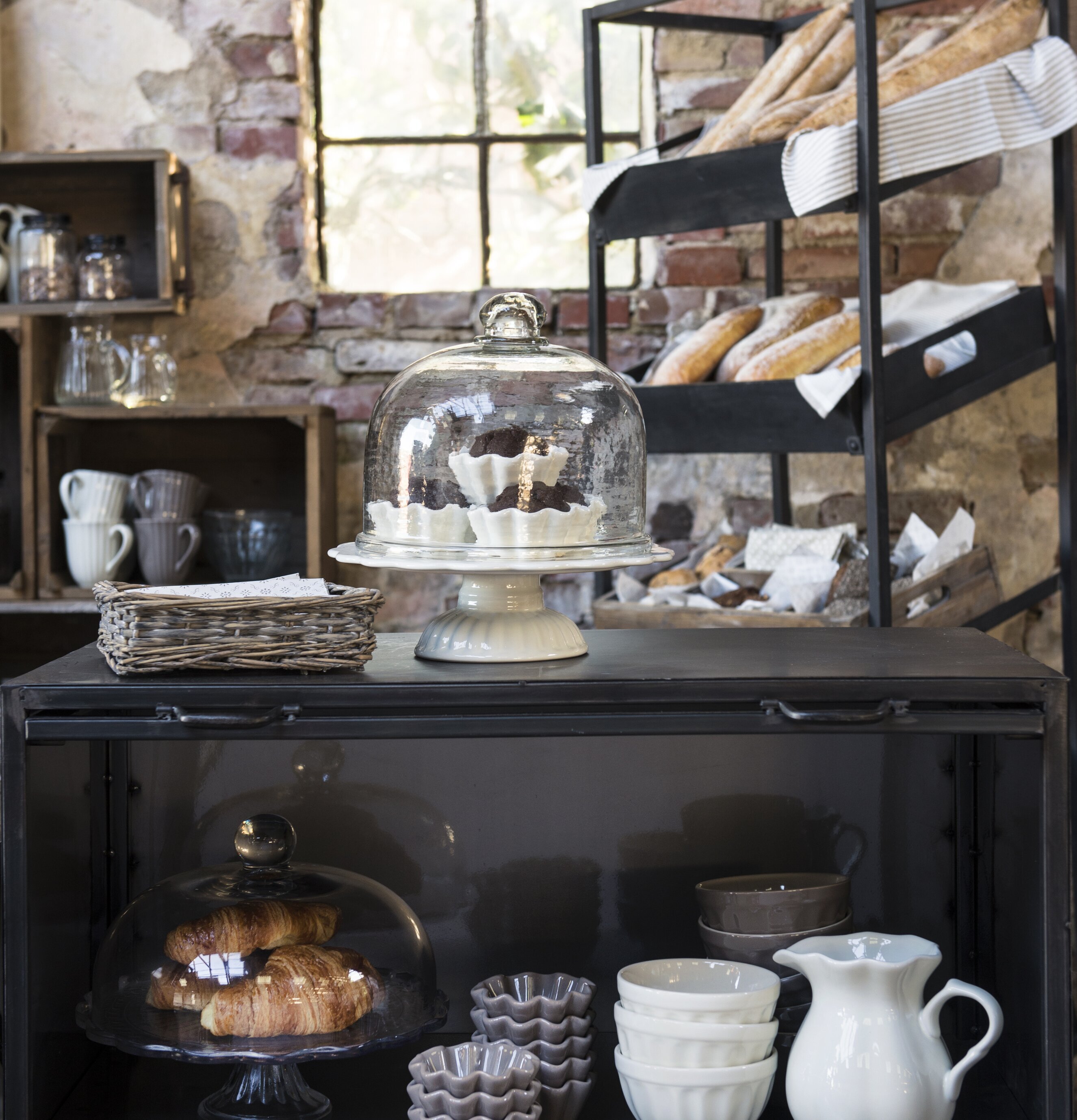 Tårtfat Mynte Butter Cream från IB Laursen med glaskupa