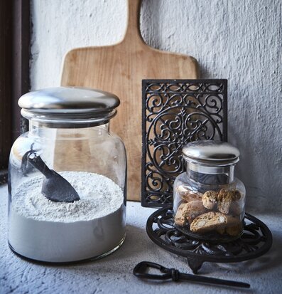 Bild av harmonisk köksmiljö med stilfulla detaljer