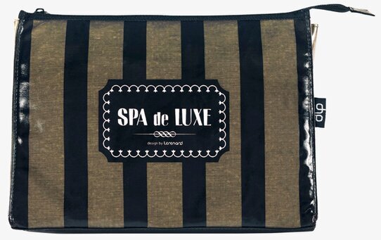 Bild av necessär med stilren och funktionell design