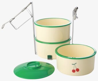 Bild av en färgglad och praktisk lunchbox med körsbär