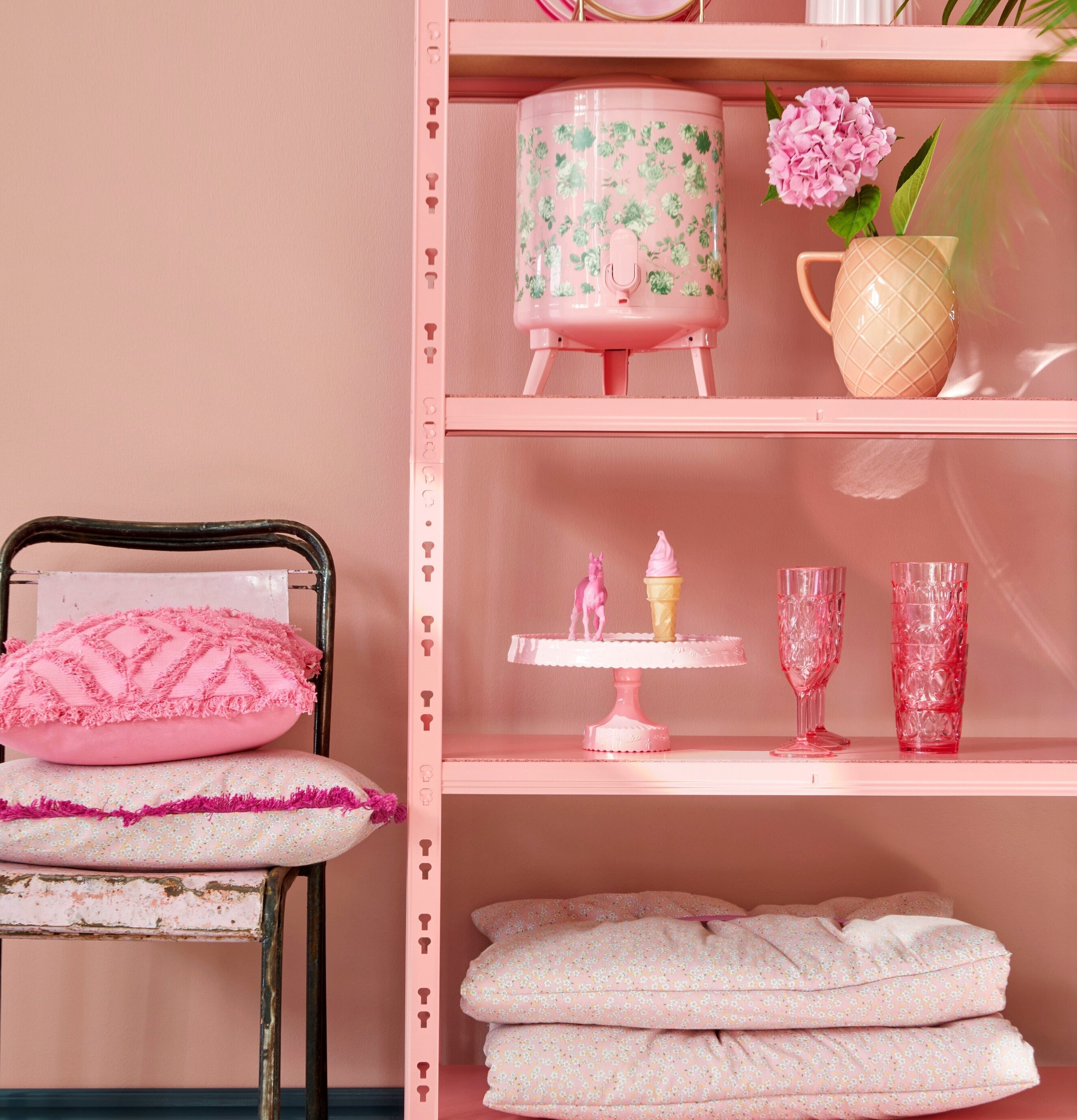 Bild av en färgstark och harmonisk butiksmiljö