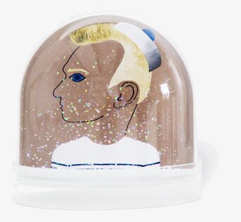 Bild av snöglob med unik design och glittereffekt