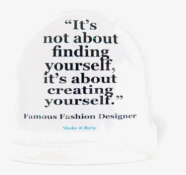 Snöglob Coco Iconic XL från Shake it Baby med citat