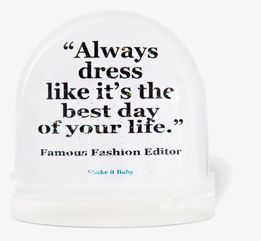 Bild av elegant och inspirerande snöglob med citat