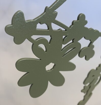 Bild av midsommarstång: tradition möter modern design