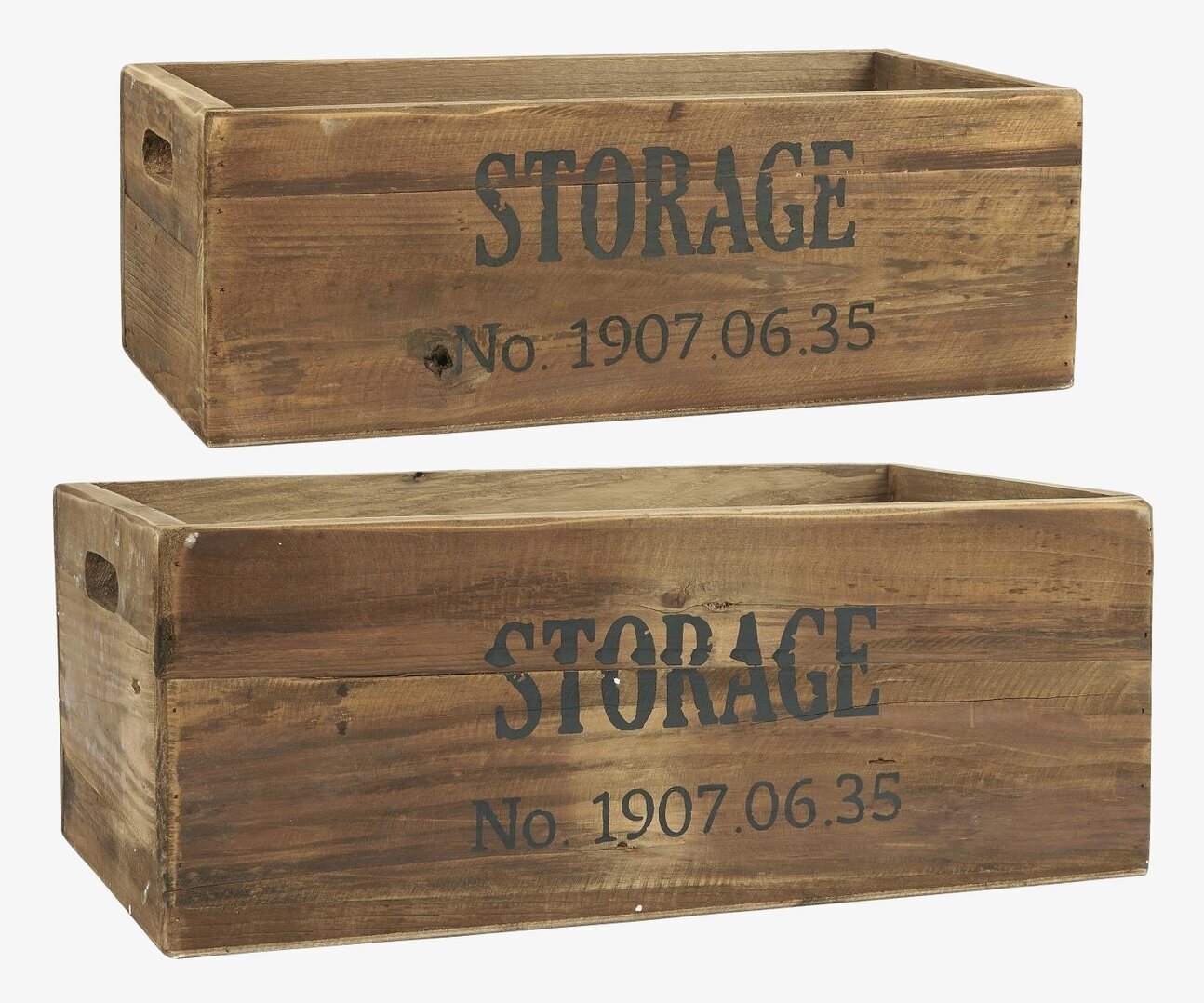 Trälåda Storage från IB Laursen, staplade och märkta.