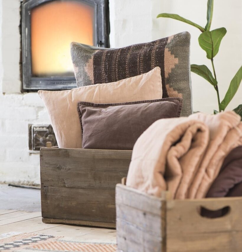 Trälåda PARIS från IB Laursen med textilier och växt