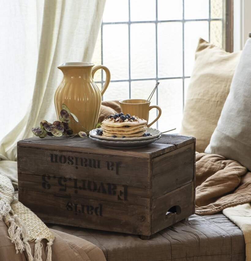 Trälåda PARIS från IB Laursen i en mysig inomhusmiljö