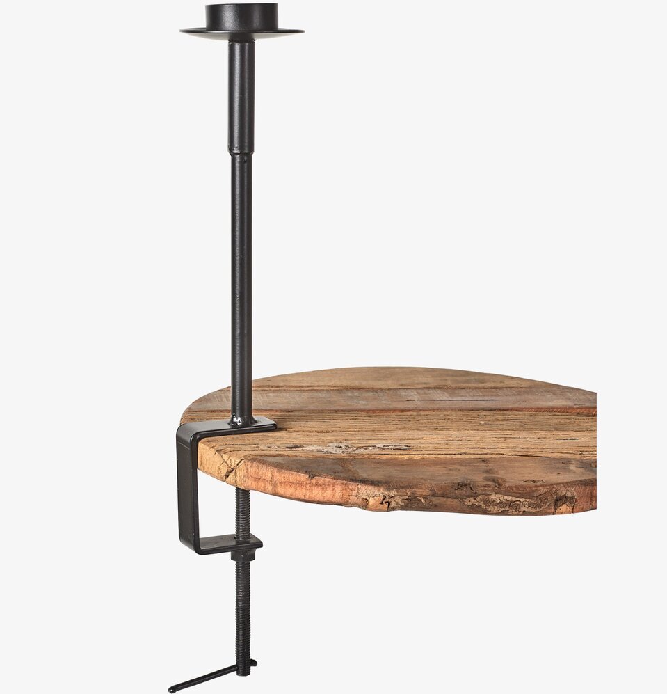 Bild av robust och unik ljusstake med skruvdesign