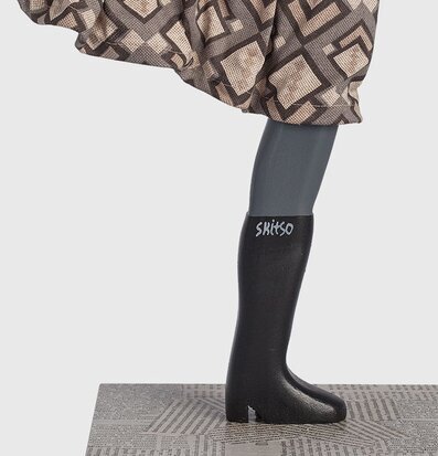 Foto av stiliserad bordslampa med geometriskt mönster