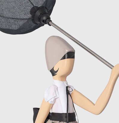 Bild av unik bordslampa med konstnärlig design