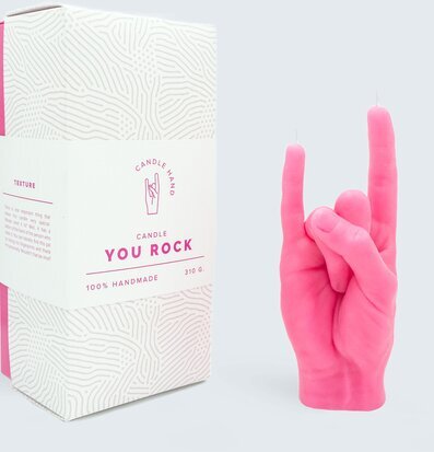 Bild av en unik och djärv handformad ljusdekor