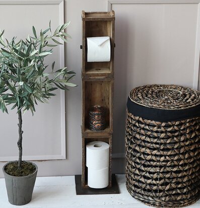 Bild av rustik inredning med toalettpappershållare