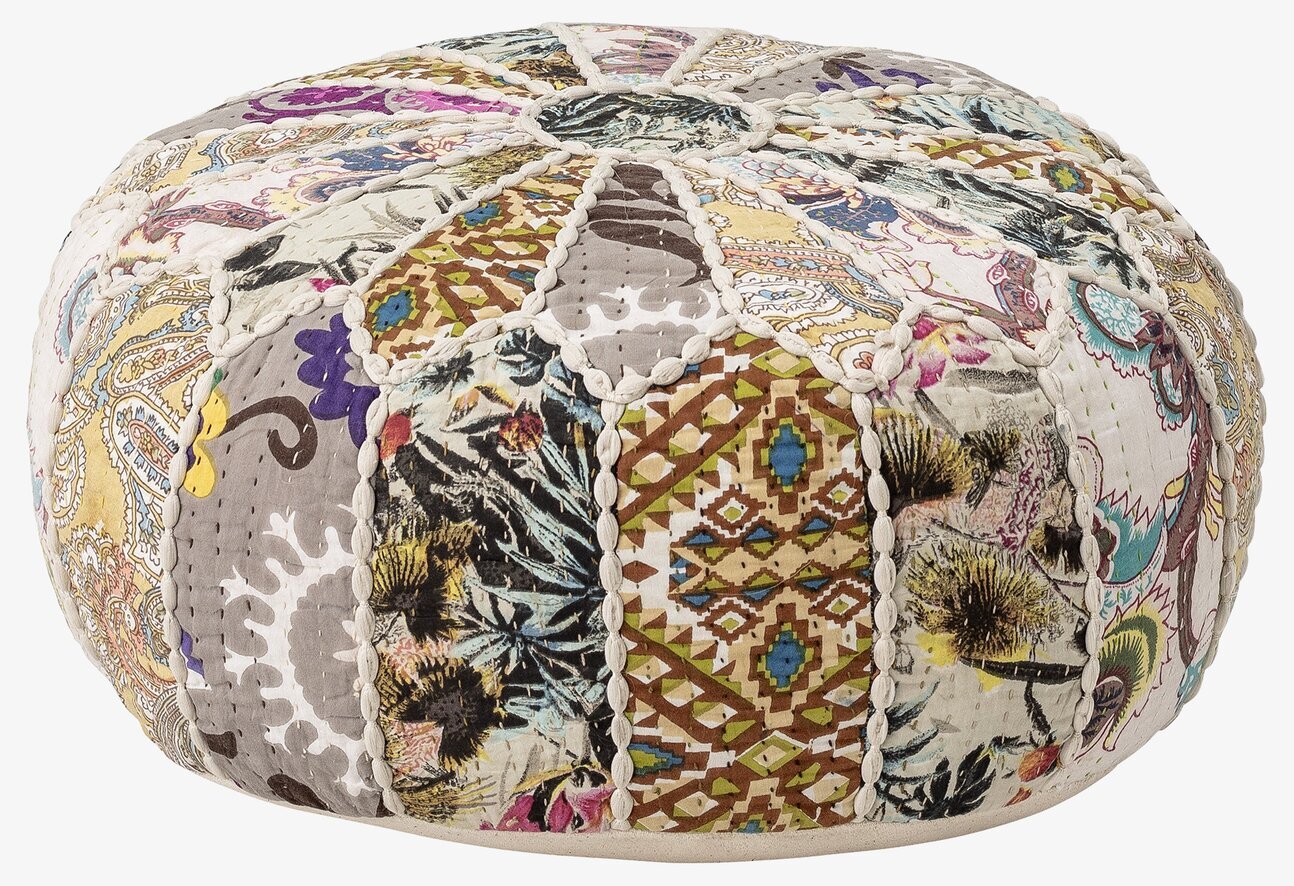 Sittpuff Multicolor från Bloomingville med färgglada mönster