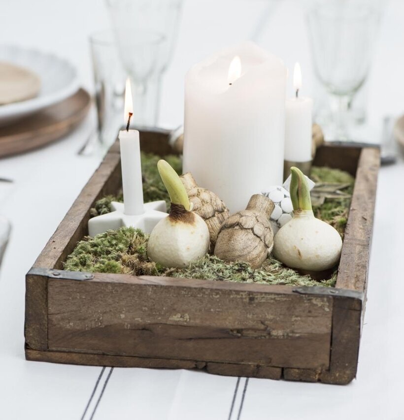 Trälåda Metallbeslag Unika från IB Laursen på dukat bord