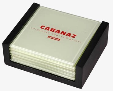 Bild av glasunderlägg i hållare för stil och funktionalitet