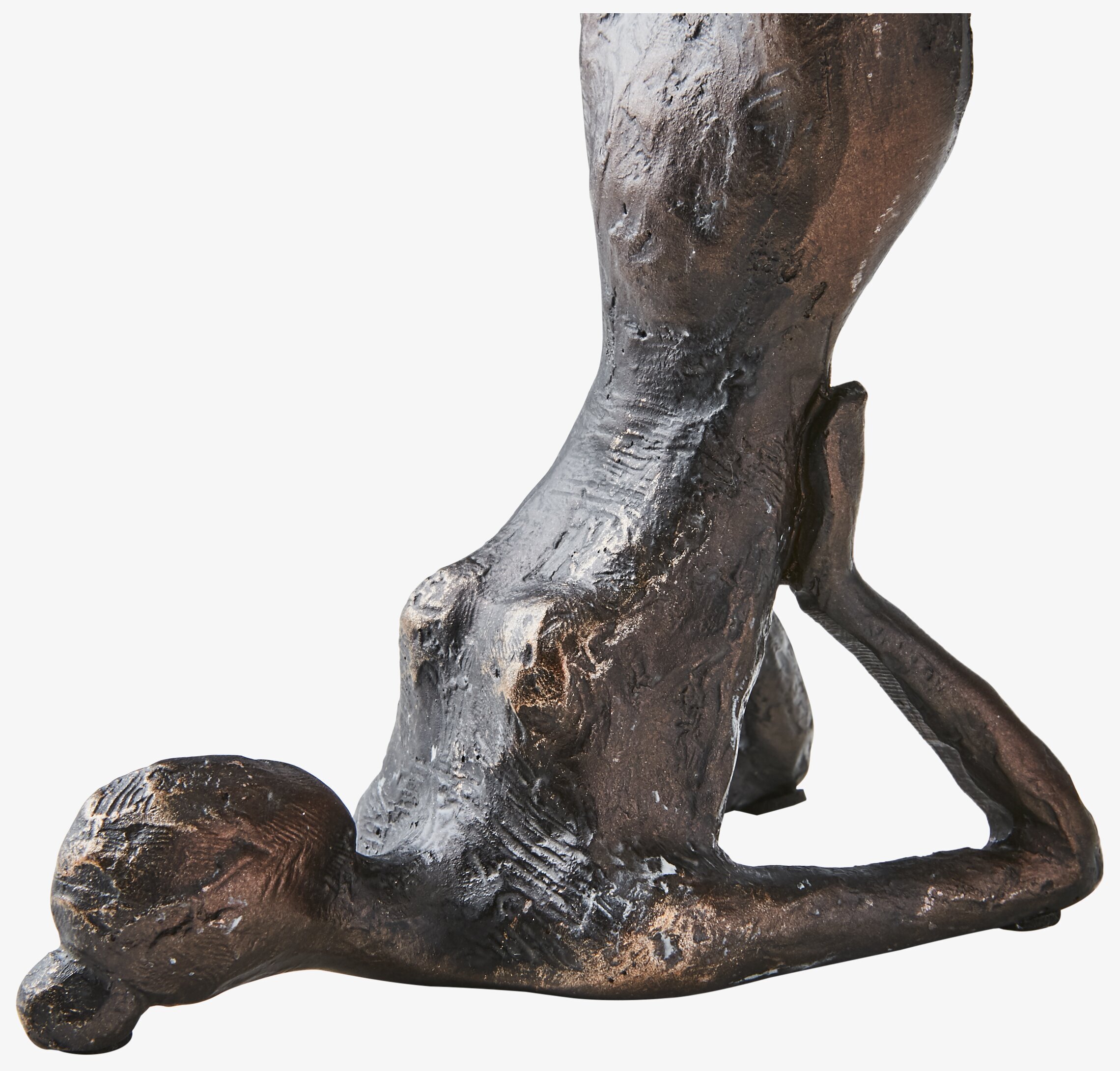 Pose Staty Brons/Svart från Affari i dramatisk pose