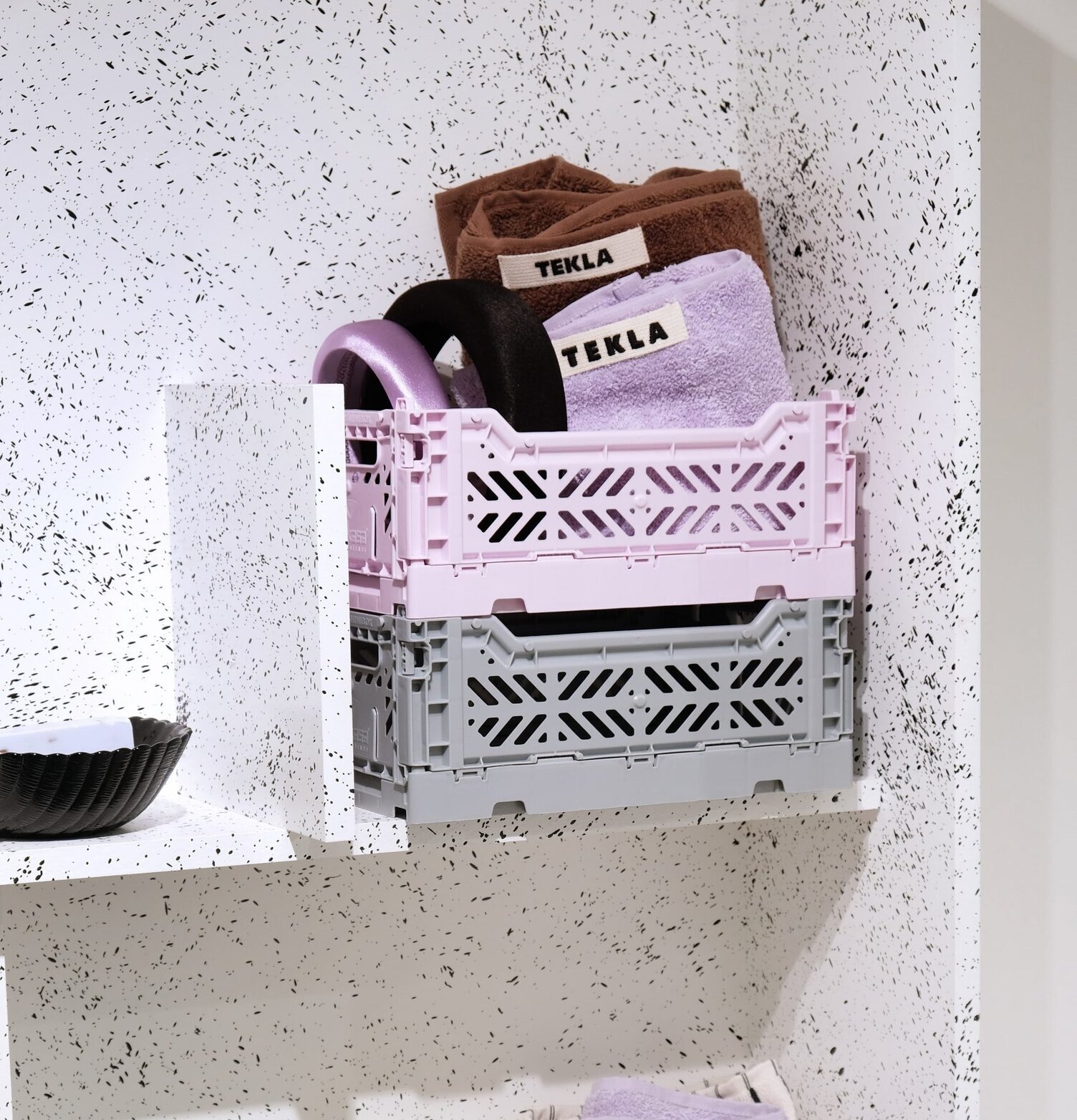 Bild av stilfull och organiserad förvaring inomhus