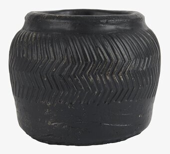 Foto av unik kruka med zig-zag-mönster och matt finish